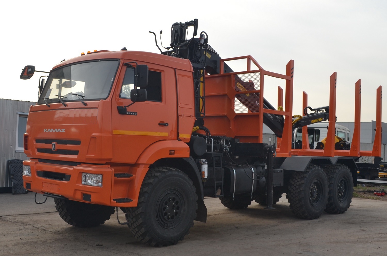 Сортиментовоз КАМАЗ 43118 с КМУ Велмаш ВМ10-97